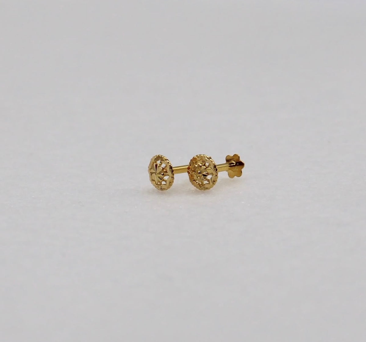 Round Detailed Stud | 4mm