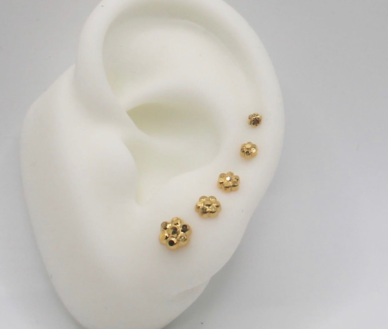 Gold Flower Stud | 18carat