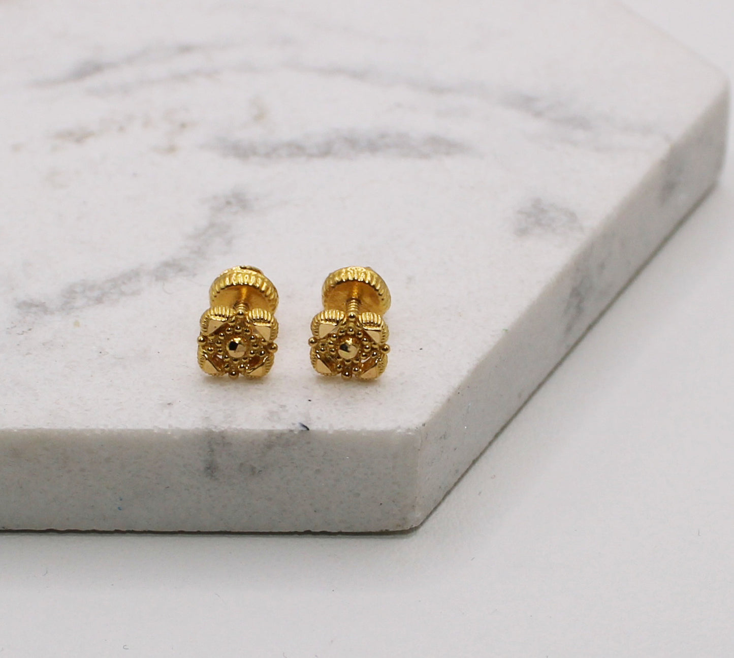 Super-mini 22carat Square Studs