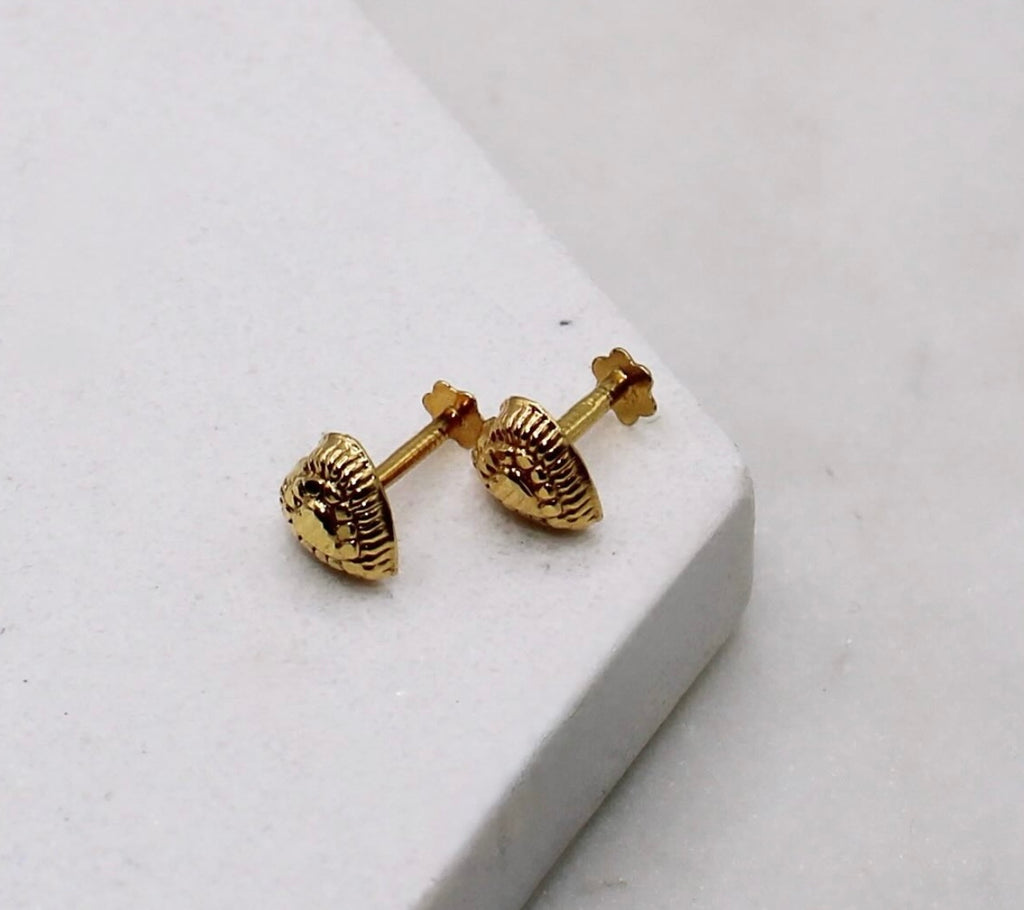 Lightweight Heart Studs
