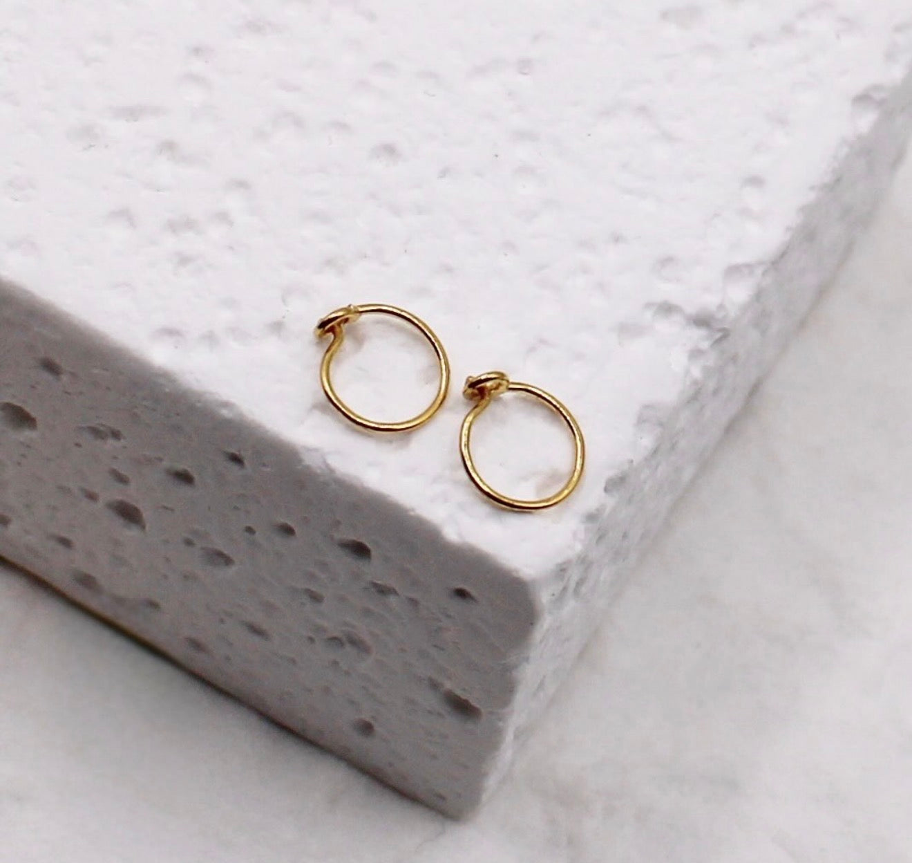 Super-Tiny Thin Hoops | 6mm