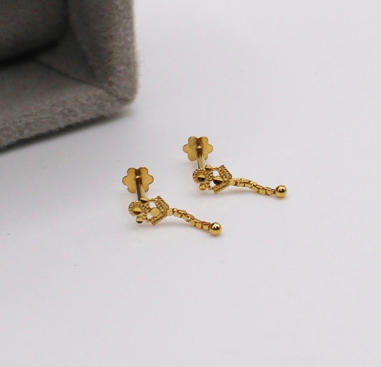 Tiny Detailed Long Studs