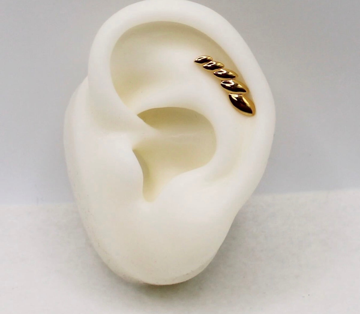 Leafy Climber Hooked Studs | left piercing only