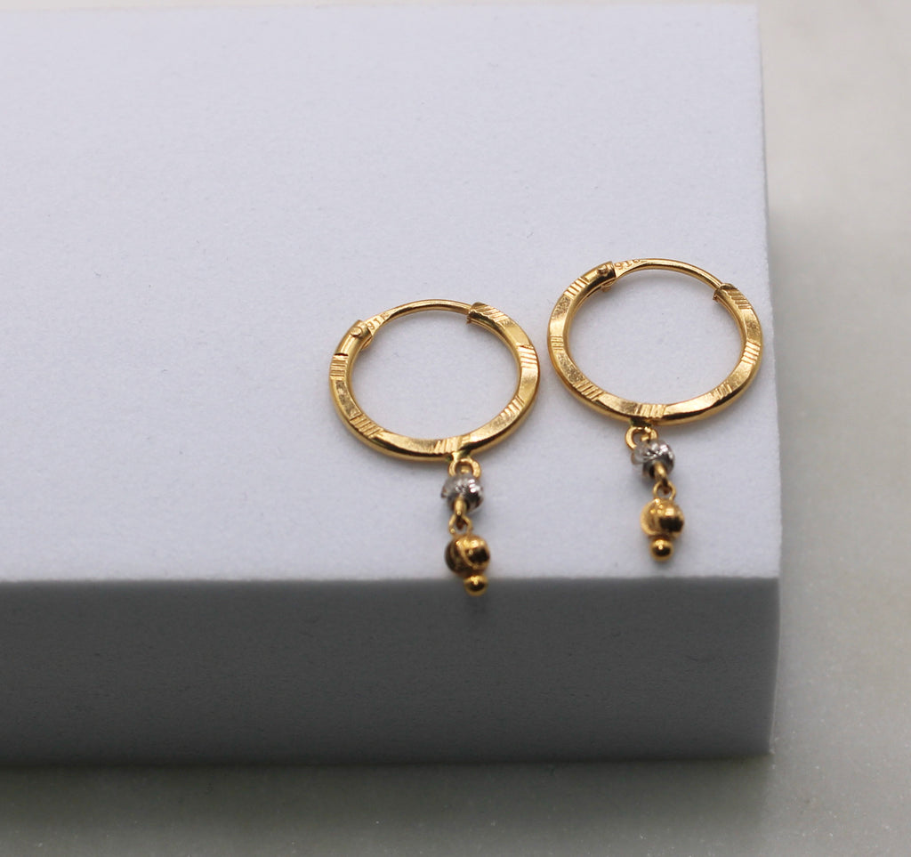Simple Drop Hoops | 22carat