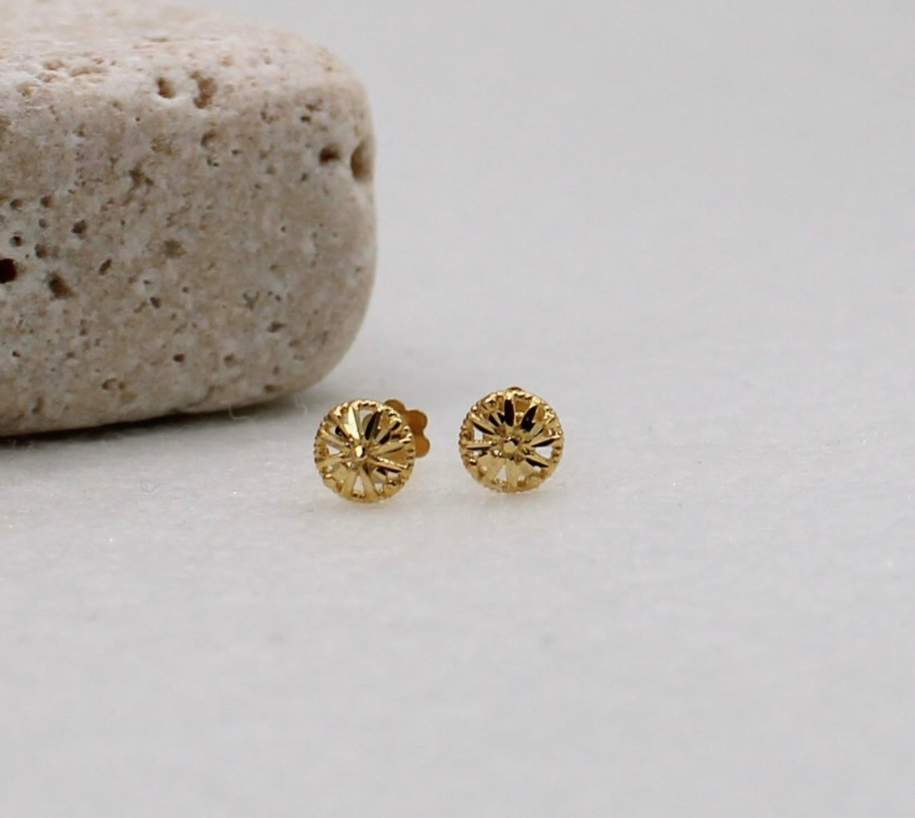 Small Sunburst Golden Studs | 18carat
