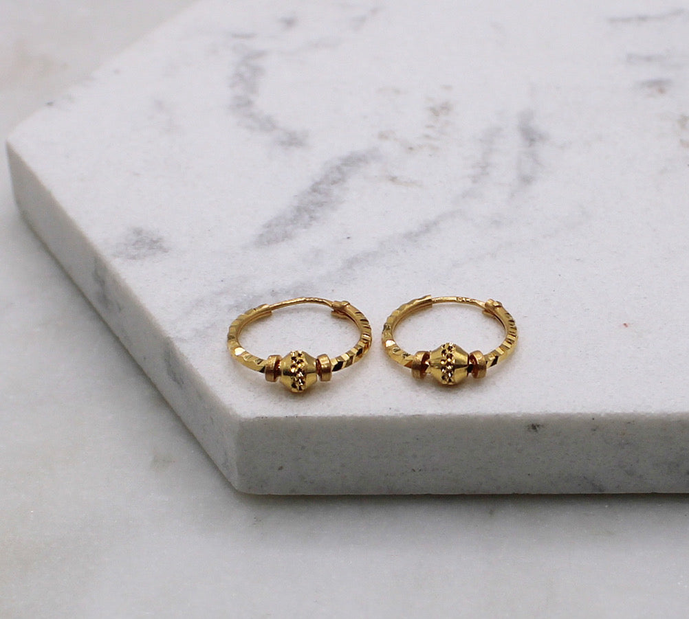 Dainty 22carat Hoops