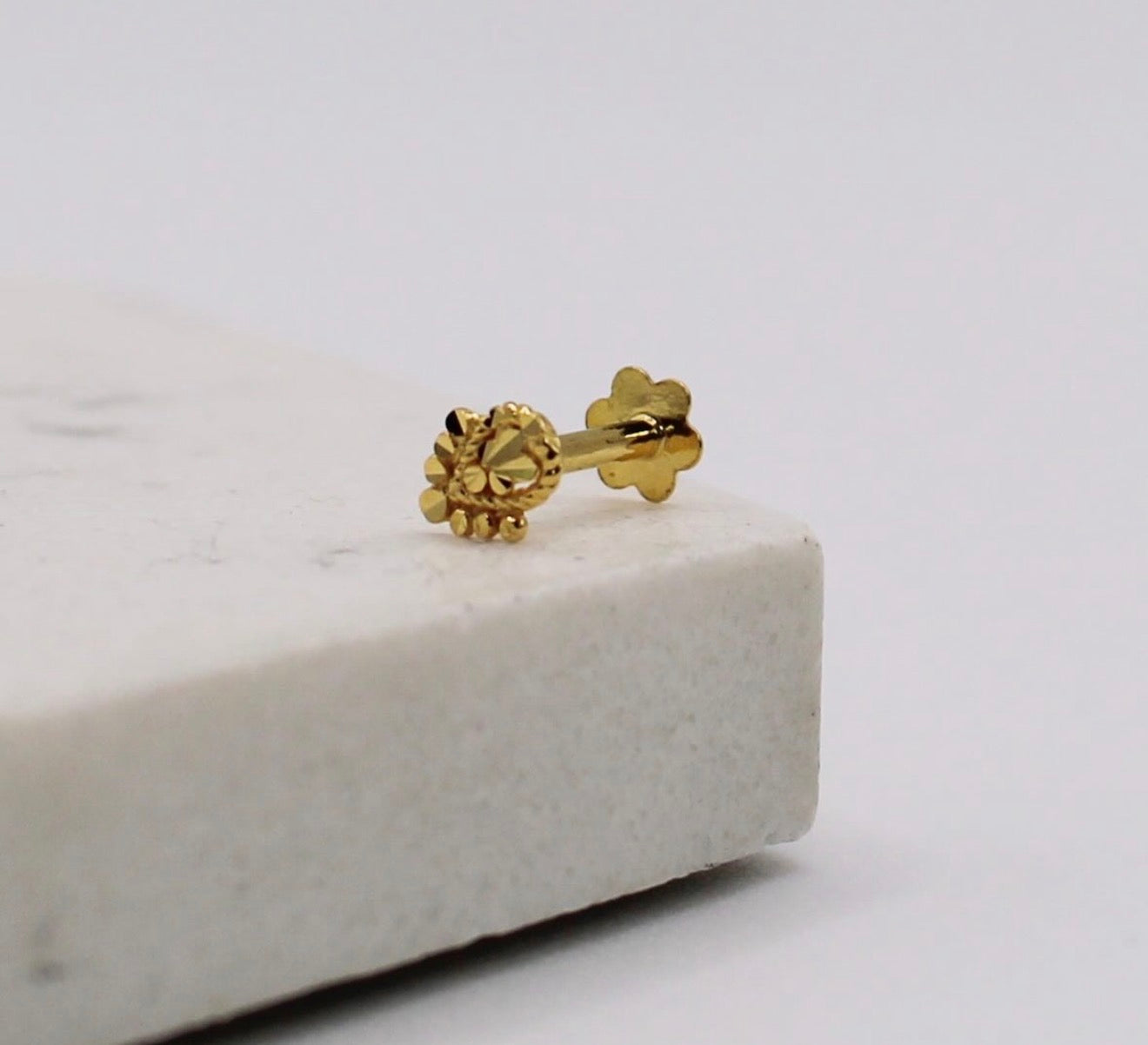 Gold Petal Stud | 4mm