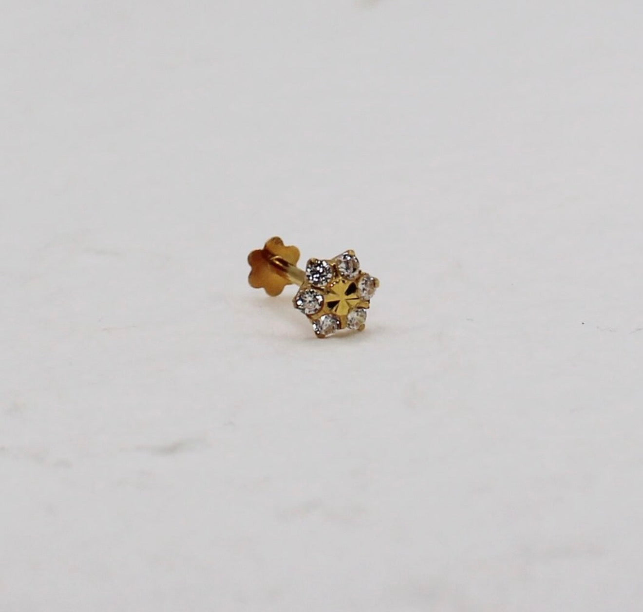 Gold Middle Flower Stud