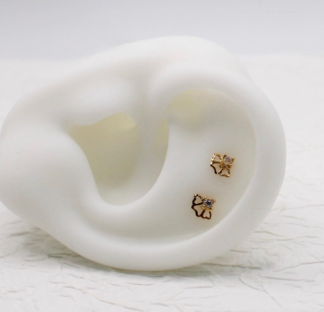 3-heart Tiny Stud | single piece