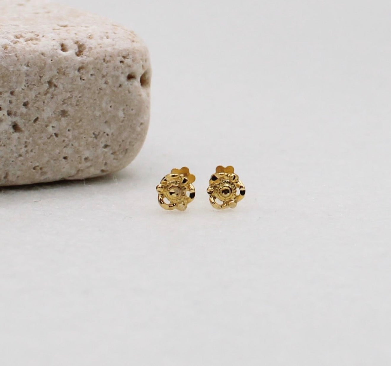 Mini Rosey Studs | 18carat