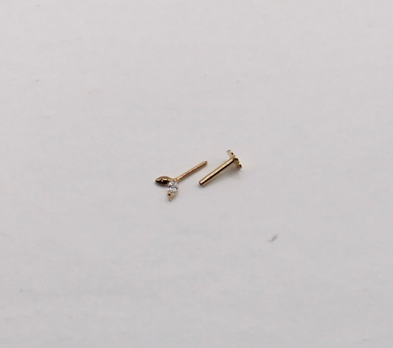 Vertical Helix Piercing Tulip Stud | 4mm