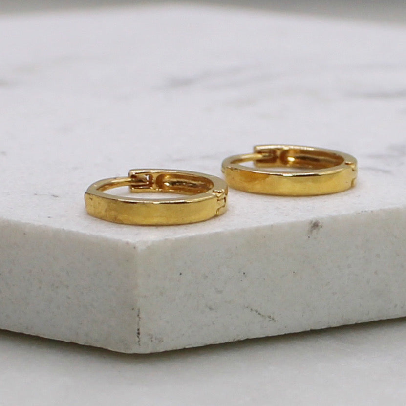 Minimalist Plain Huggies