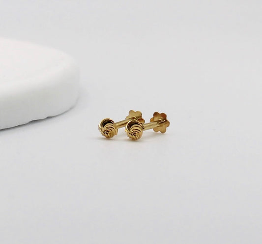 Swirly Studs | 2.8mm