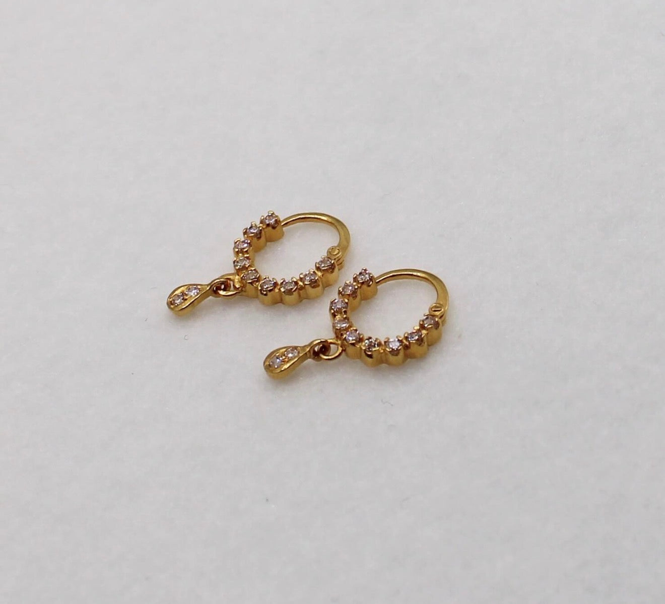 Tear-drop Hoops | 18carat