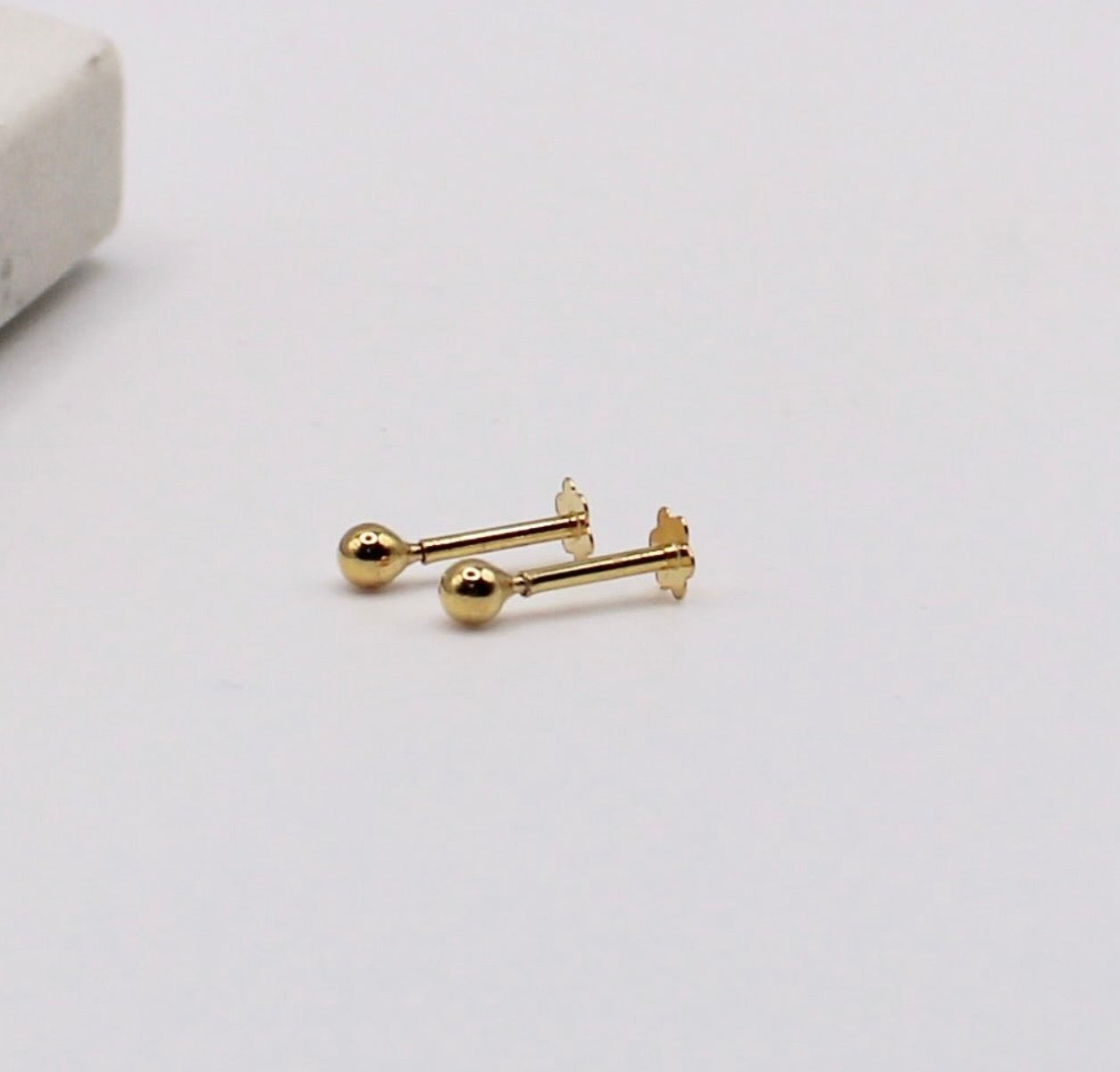 Plain Ball Studs | pair