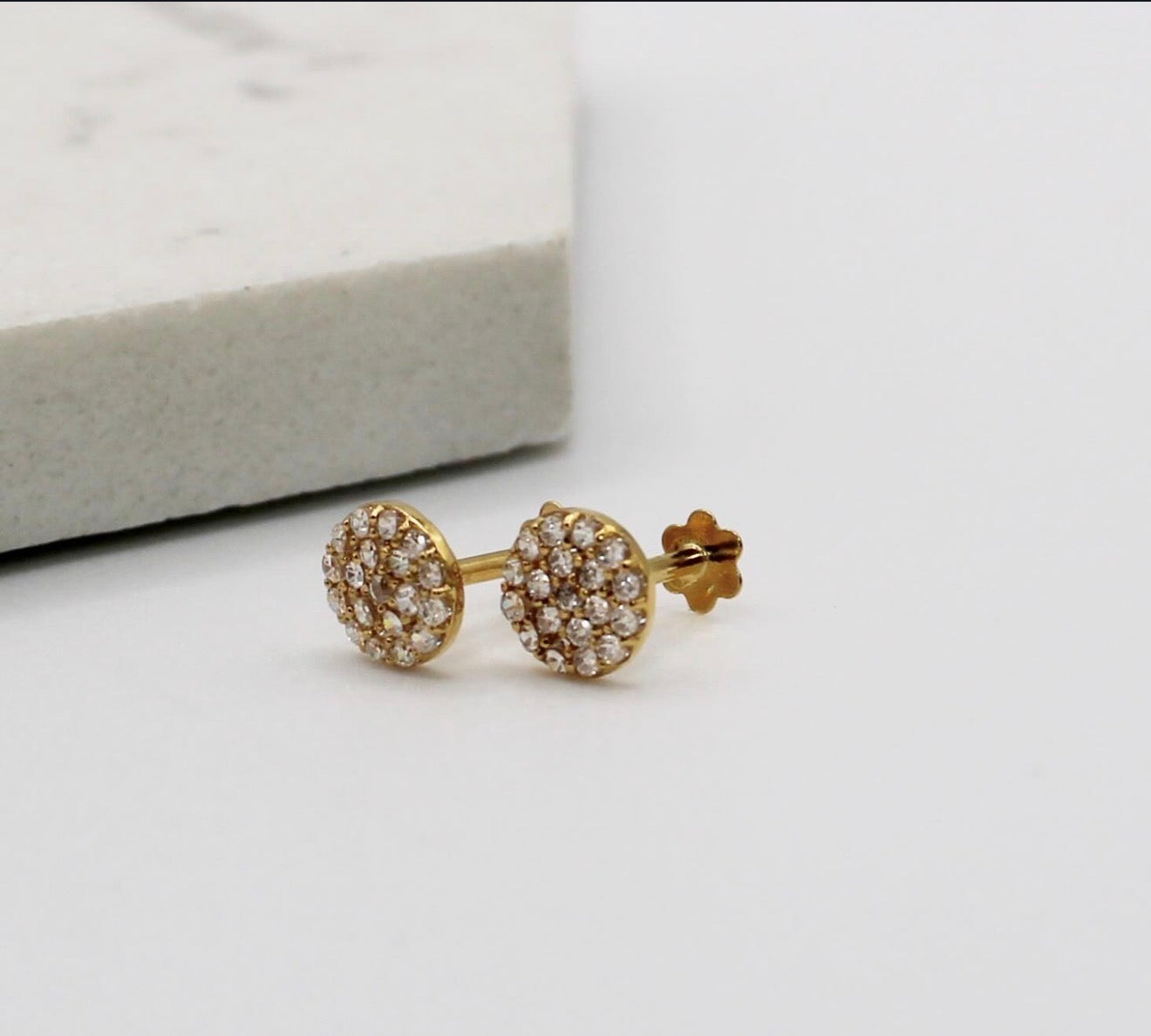 Sparkly Flat Studs | 18carat