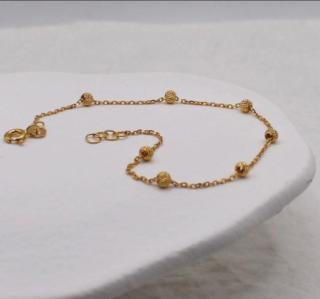 Duster Dainty Bracelet