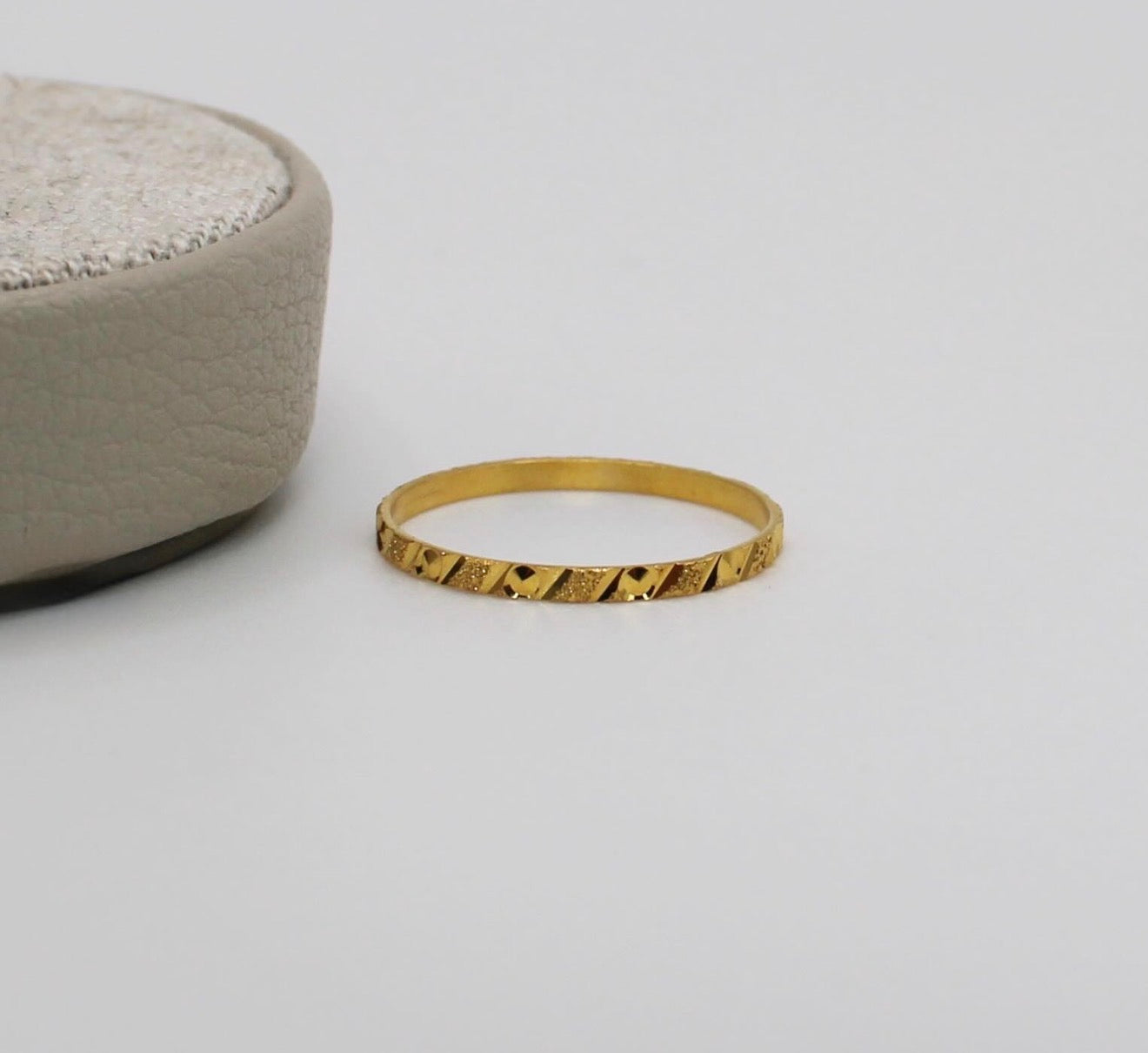 Lunara Band Ring | 18carat