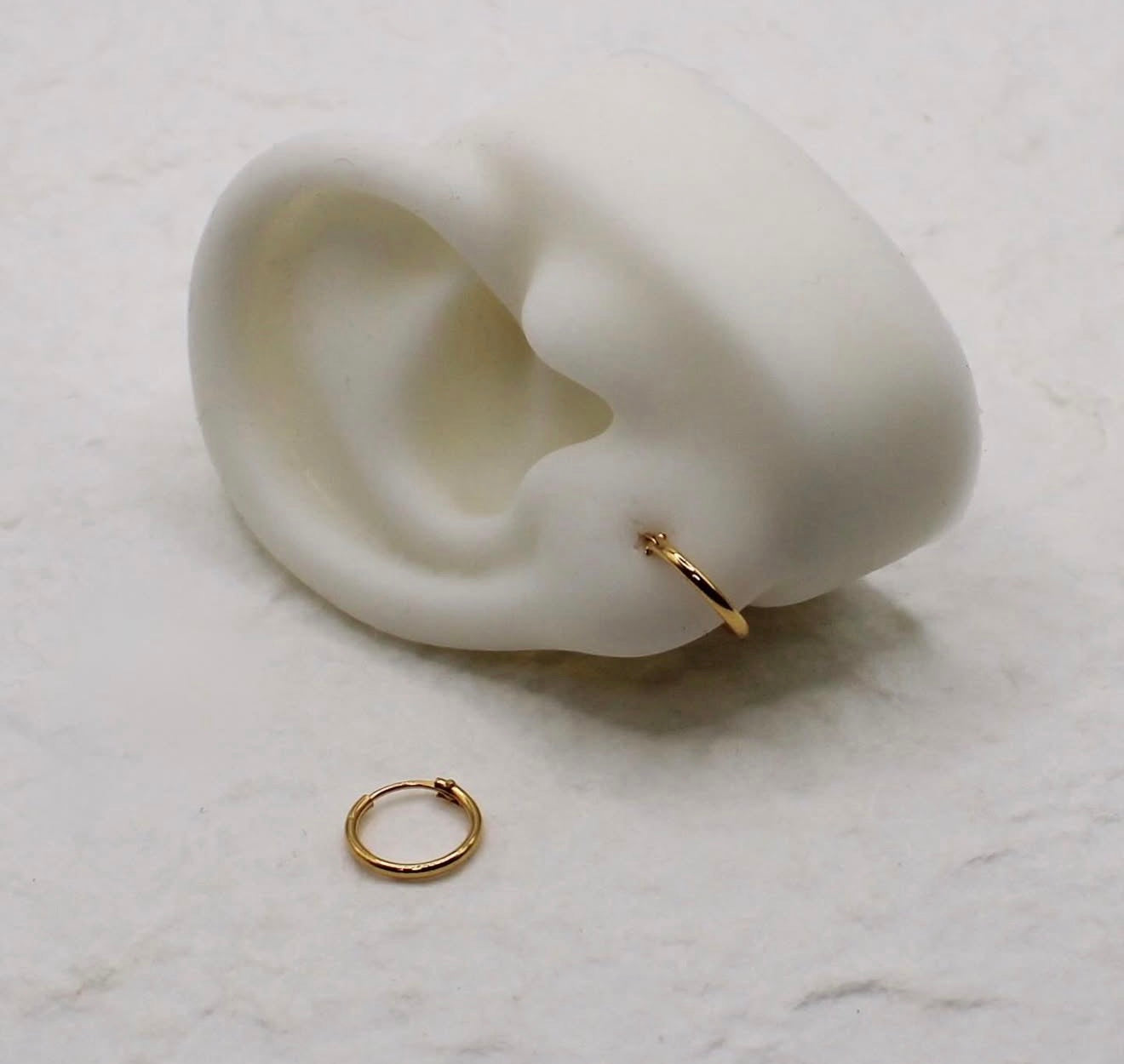 Minimal Hoops | 18carat