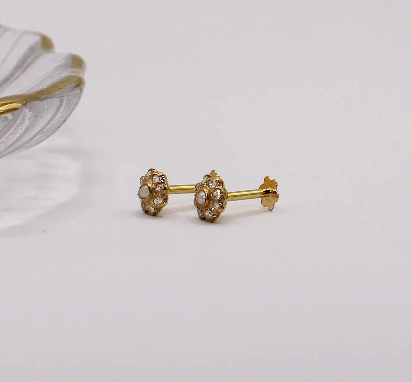 Pearl Flower Studs (pair)