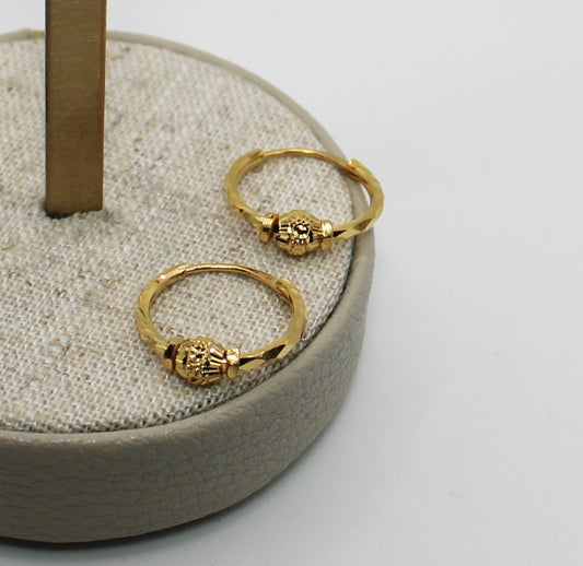 Small 22carat Hoops