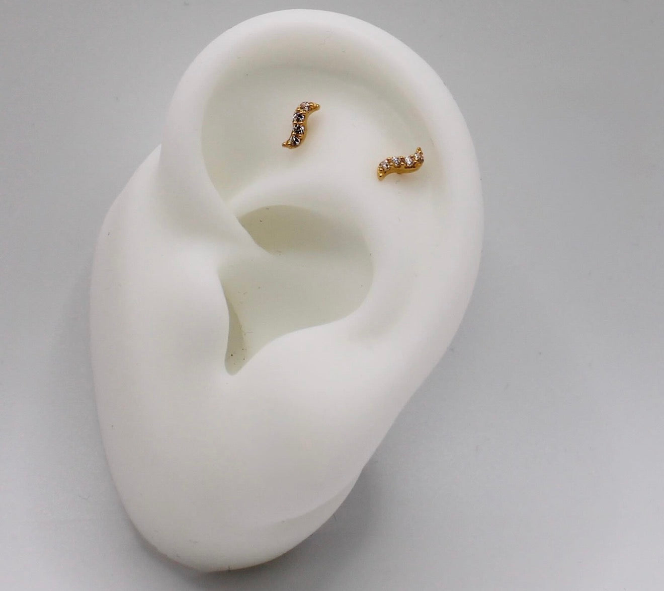 Wavy Stud | single piece