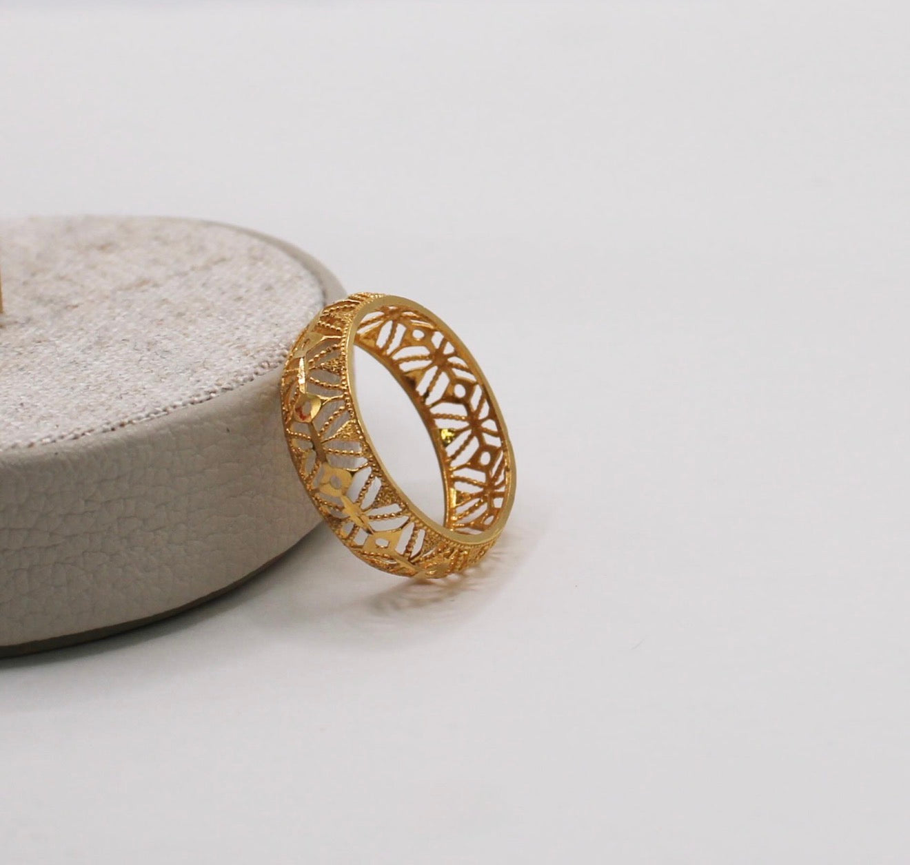 Filigree Band Ring | 22carat