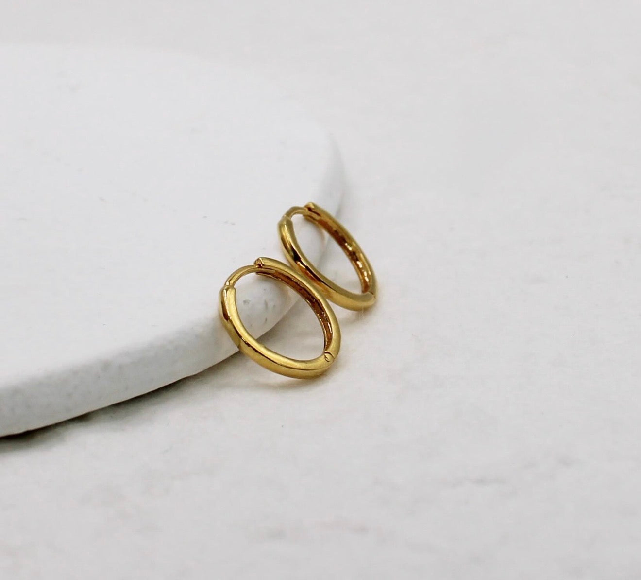Signature Gold Huggies | 9.5mm