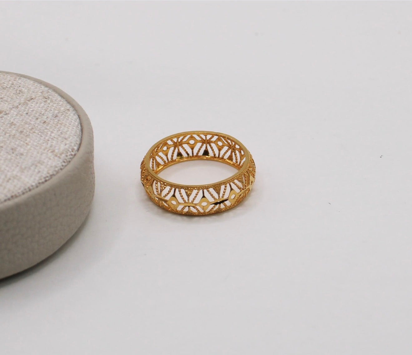 Filigree Band Ring | 22carat