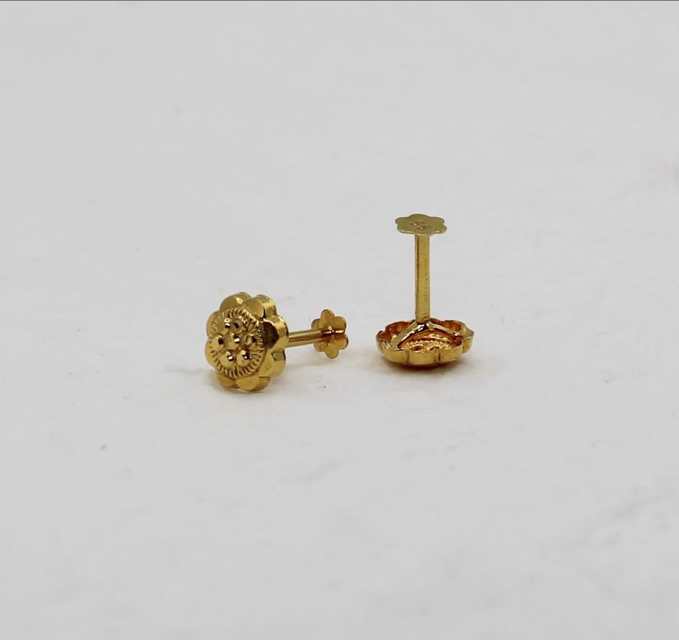 Sunflower Hollow Studs | 14carat
