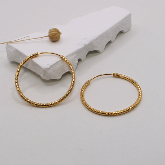 Dainty 22carat Sparkly Hoops