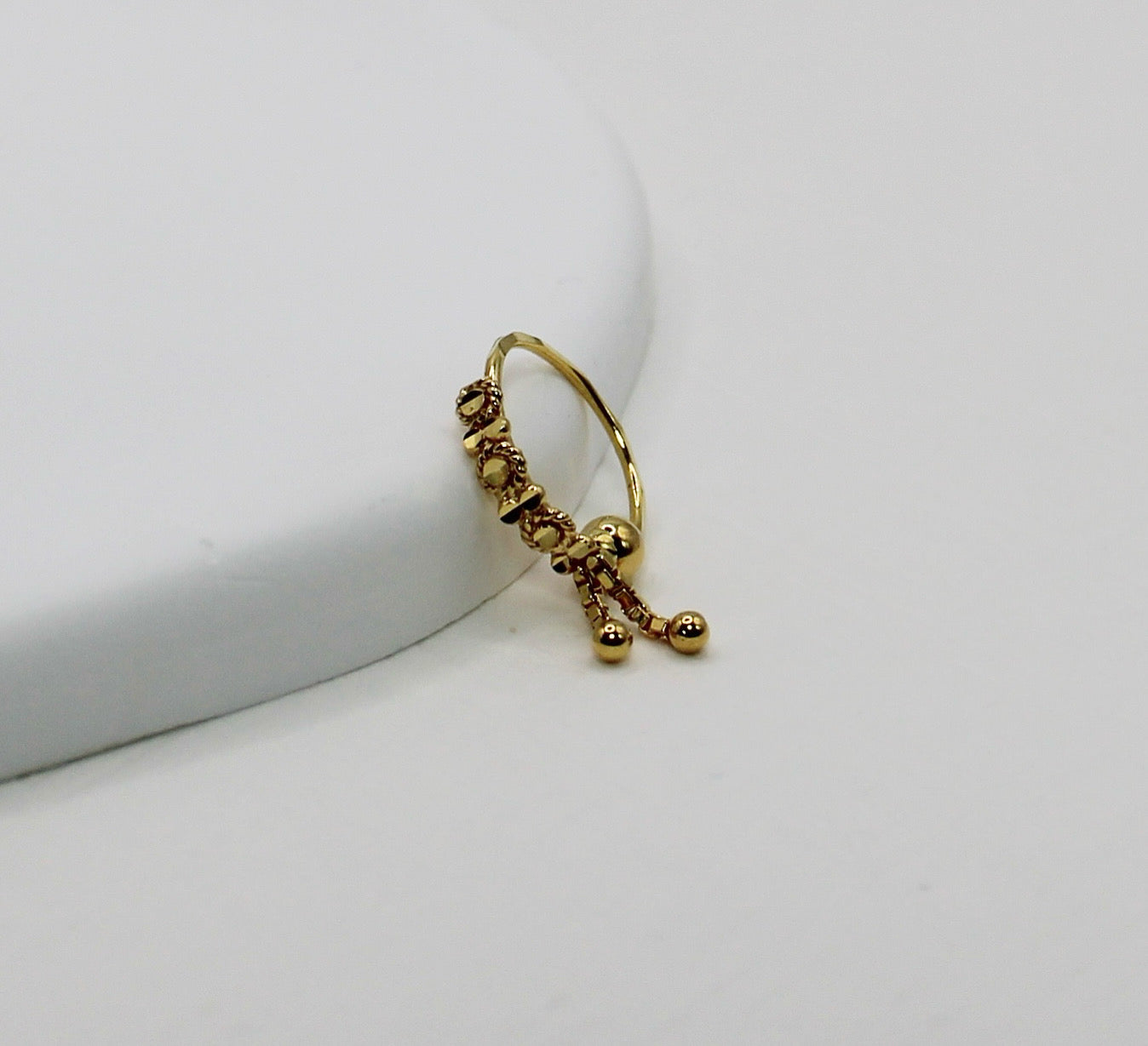 Detailed 2-Chain Hoop