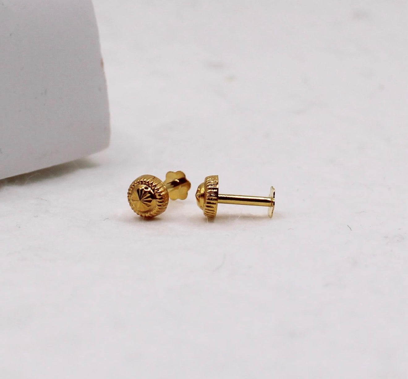 Round Hollow Studs | 4mm