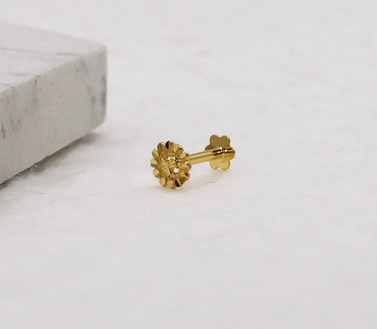 Detailed Flat Stud | 4mm