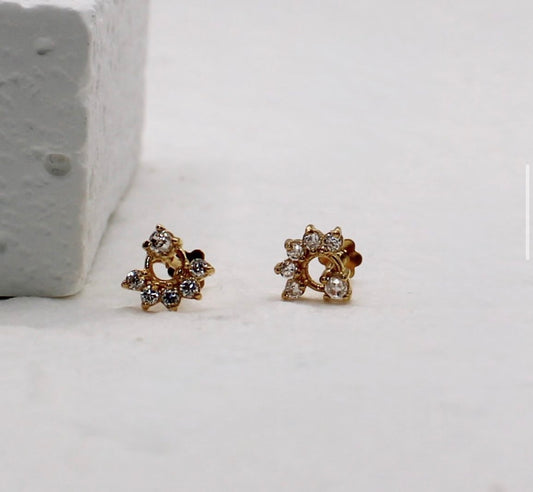Pretty Studs | 6.5mm