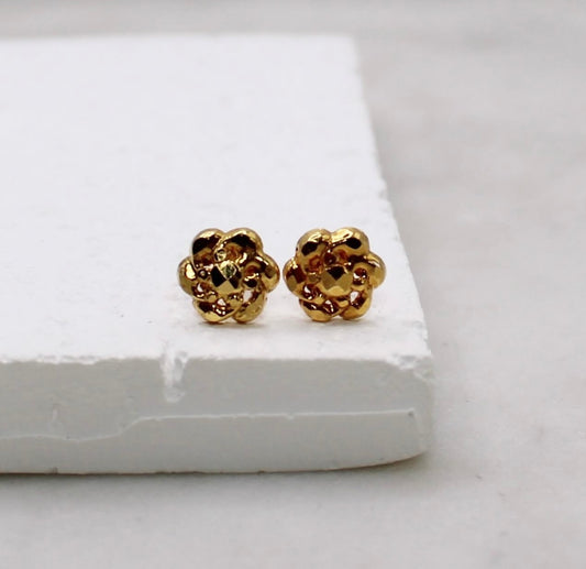 Lightweight Flower Studs