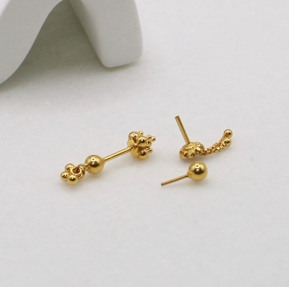 Mini Vertical Helix Stud