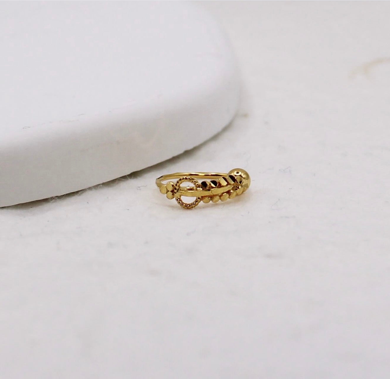 Auric Twist Hoop | 9mm
