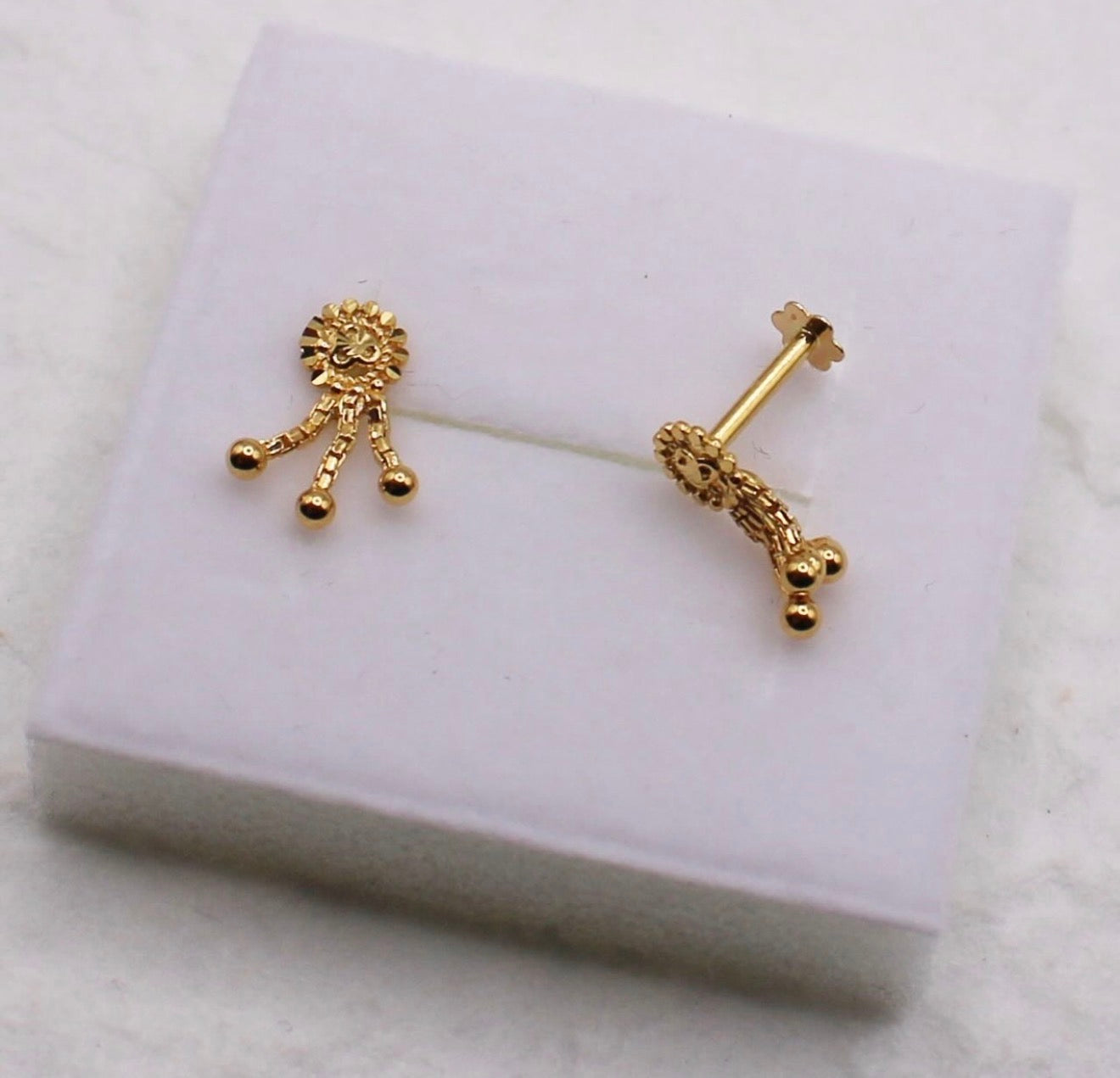 Tiny Drape Studs