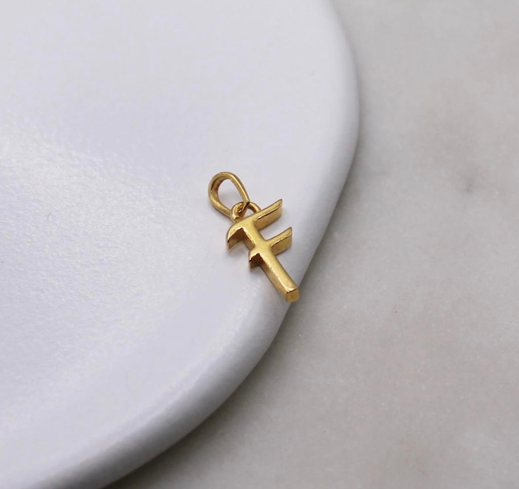 22carat Initial ‘F’ Pendant