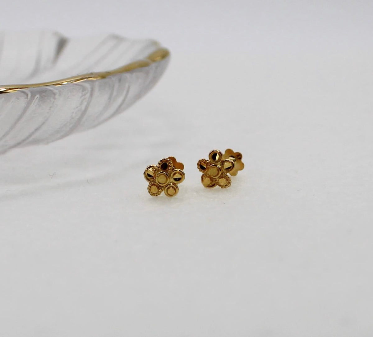 Gold Flower Studs | 18carat