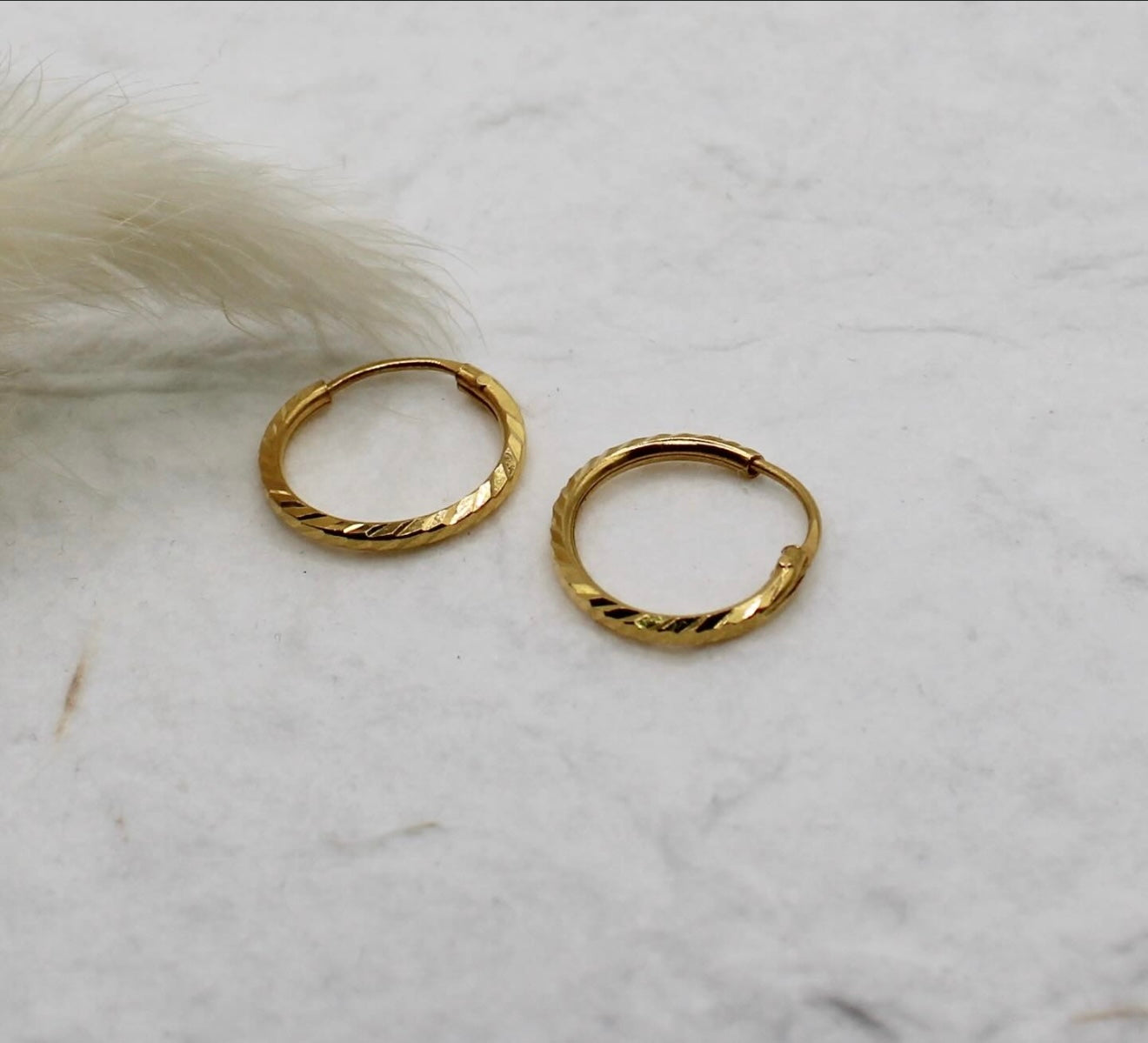 Plain Small Hoops