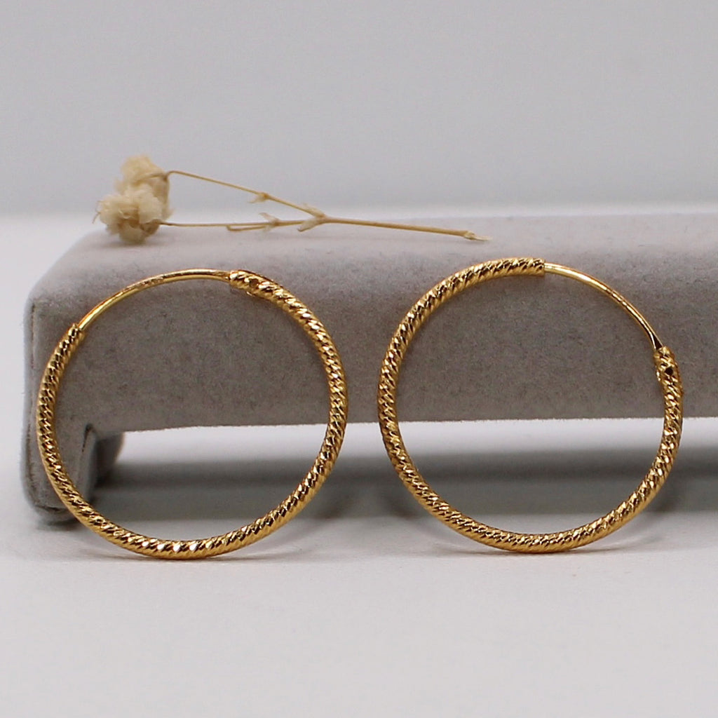 Medium Dainty Hoops