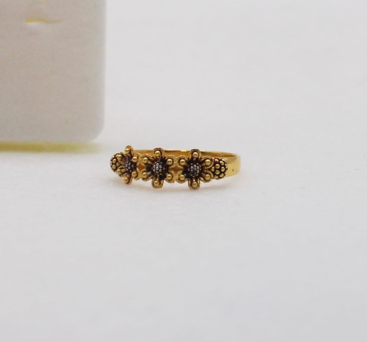 Antique Finish Ladies Ring | 22carat