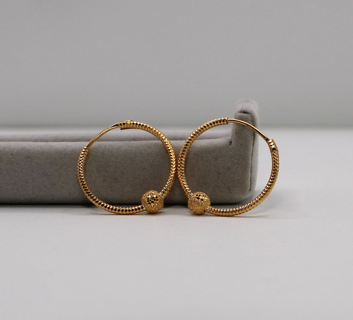 17mm Dainty Hoops