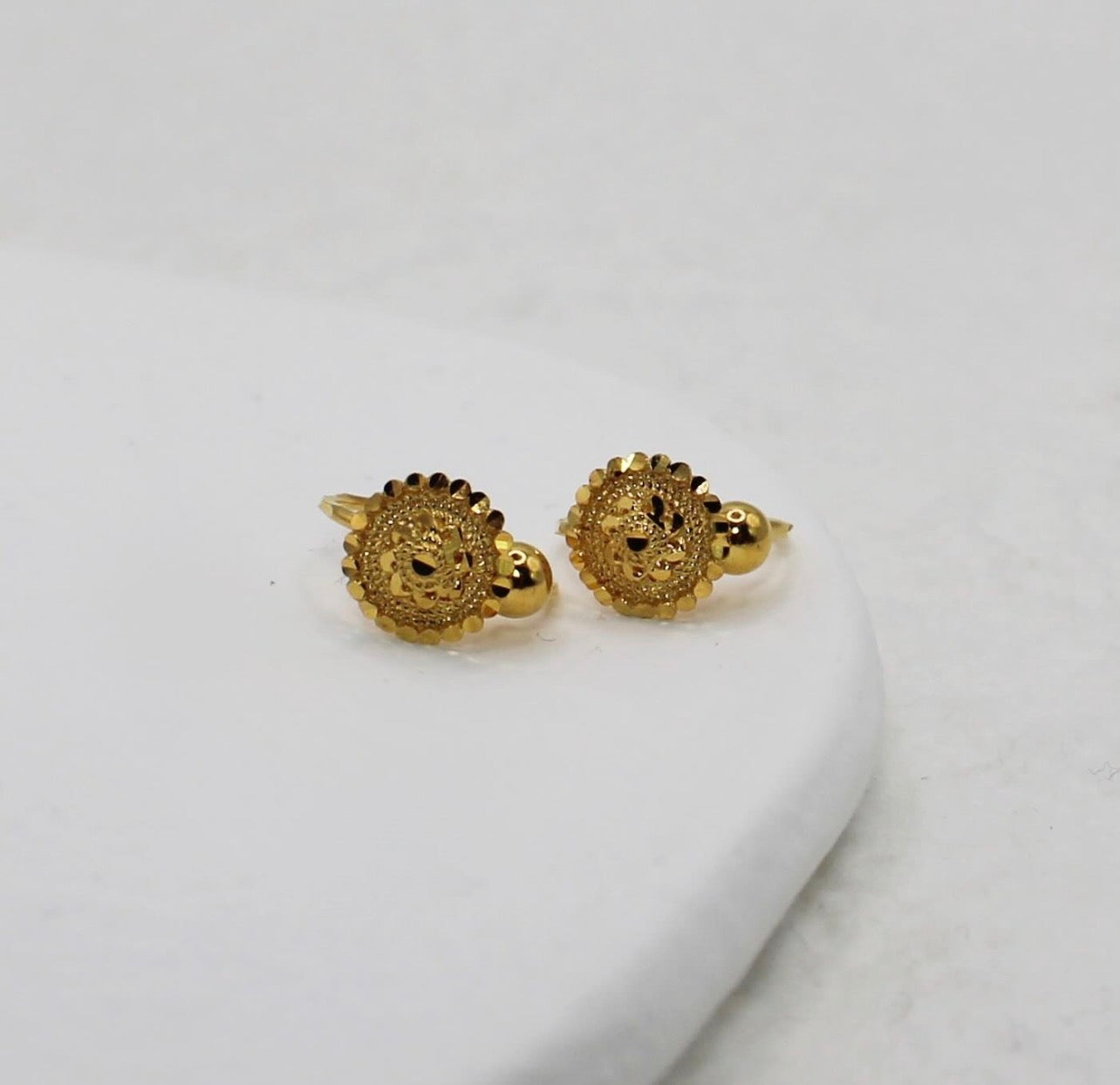 Small Halo Huggies | 9mm