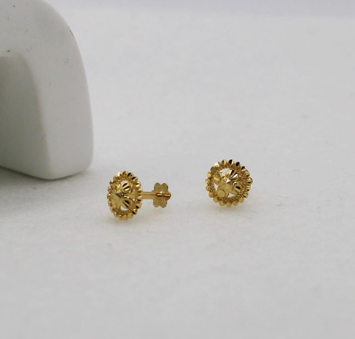 Gold Halo Studs | 18carat