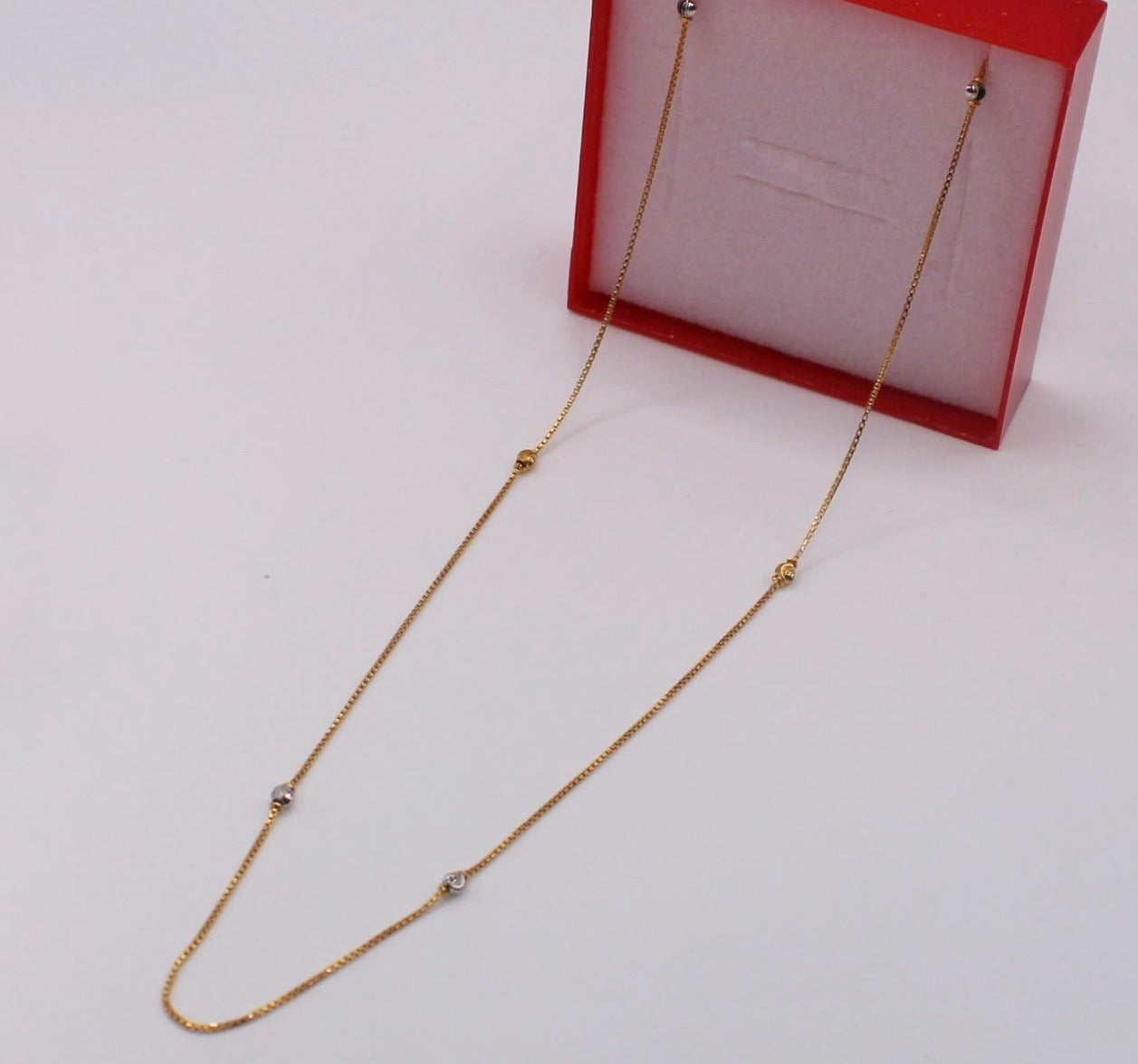 Dainty Beaded Necklace