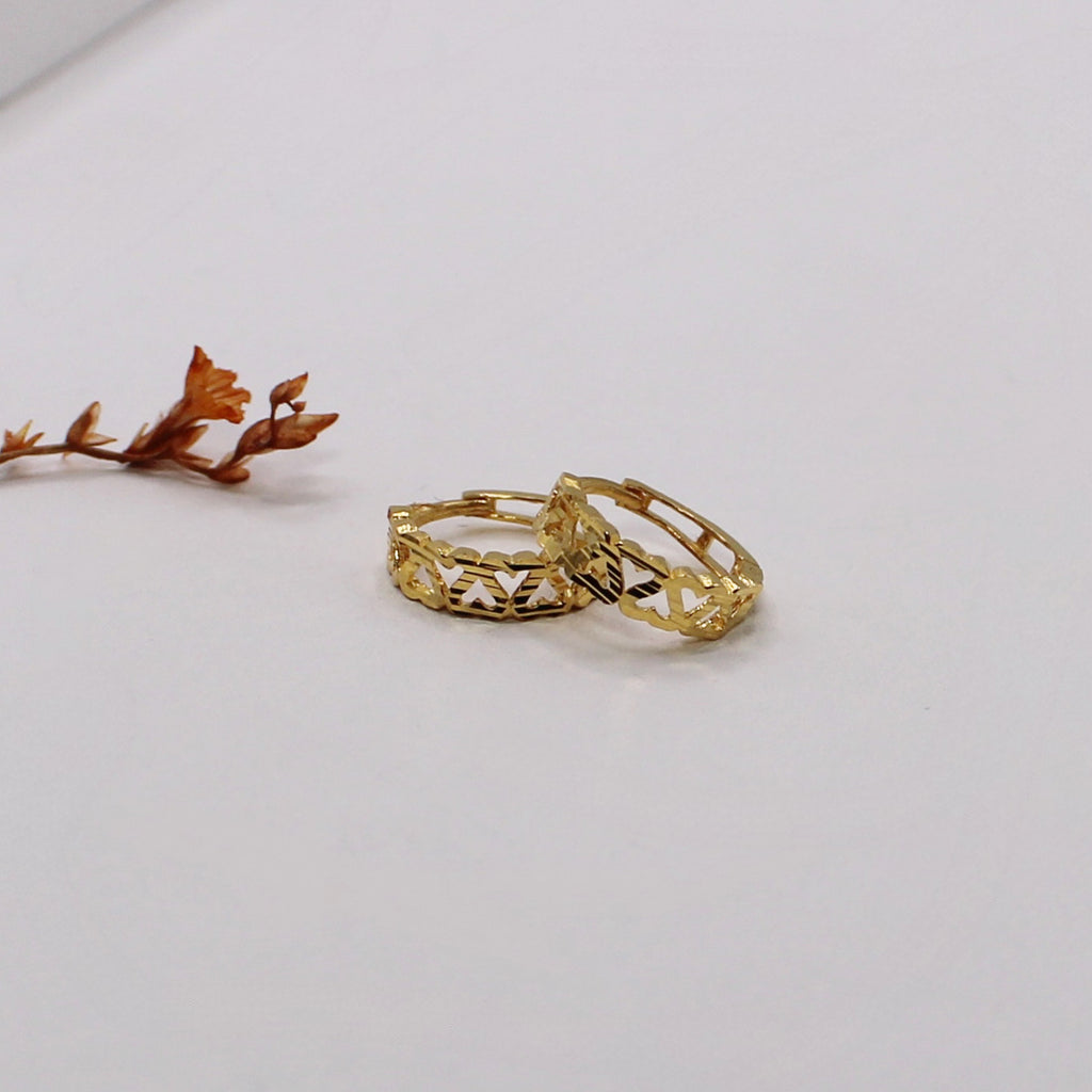 8.5mm Shiny Heart Hoops