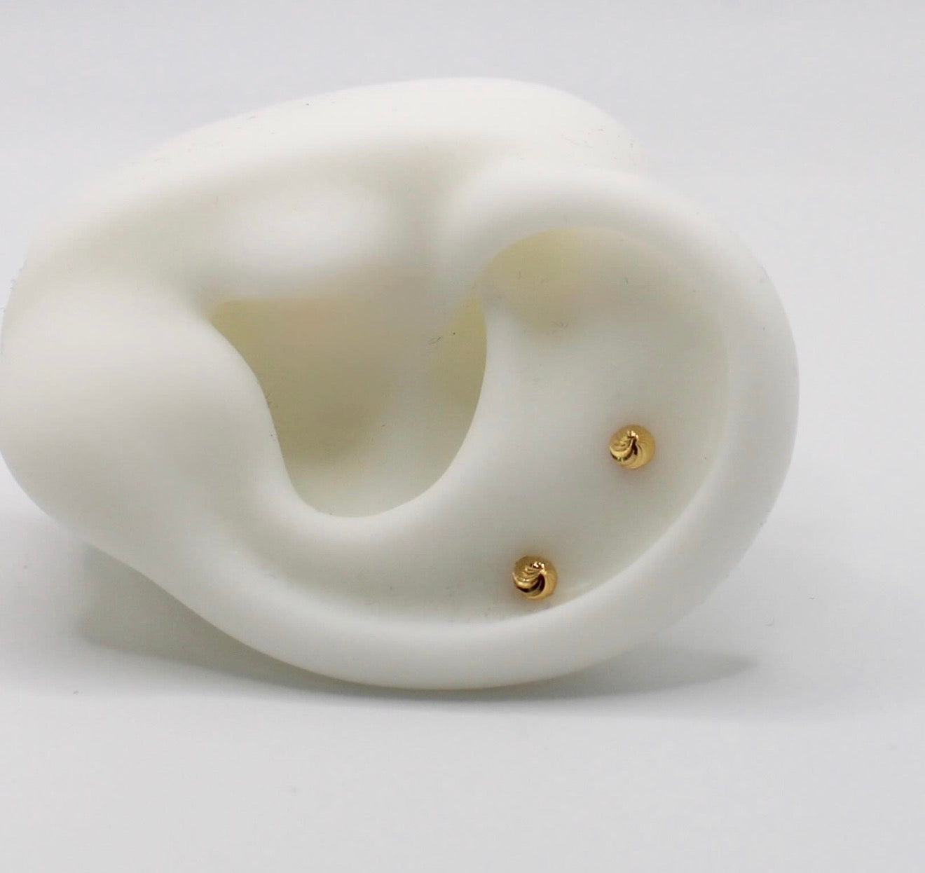 Swirly Studs | 2.8mm